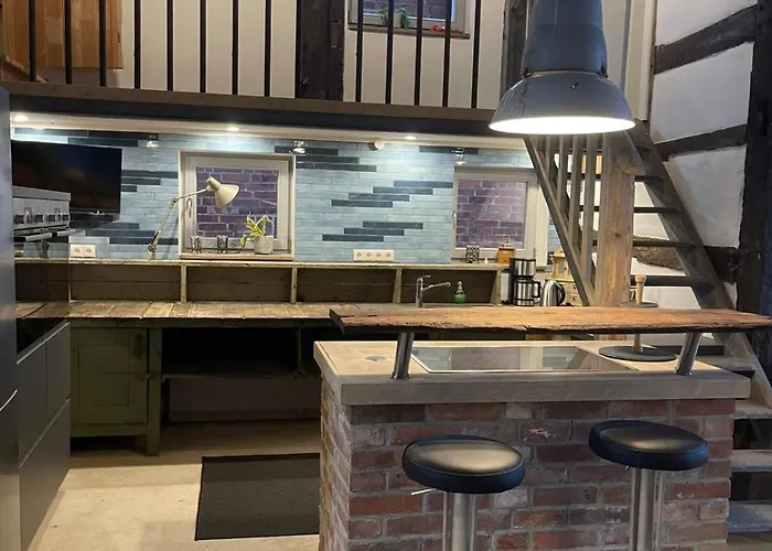 Urzeit 1621 - Deine Charmante Zeitreise